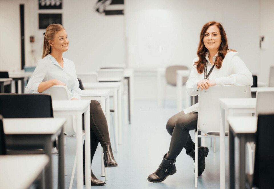 Hyller studentene: Høyskolen Kristiania kick starter 2021 med en ny kampanje som hedrer studenter som utfordrer bransjen. - Vi har laget et univers med studenthistorier, sier presseansvarlig, Anette Johnsrud Larsåsen og kommunikasjonsjef Kristin Røed Eliasson. Foto: Haakon Dueland/Høyskolen Kristiania