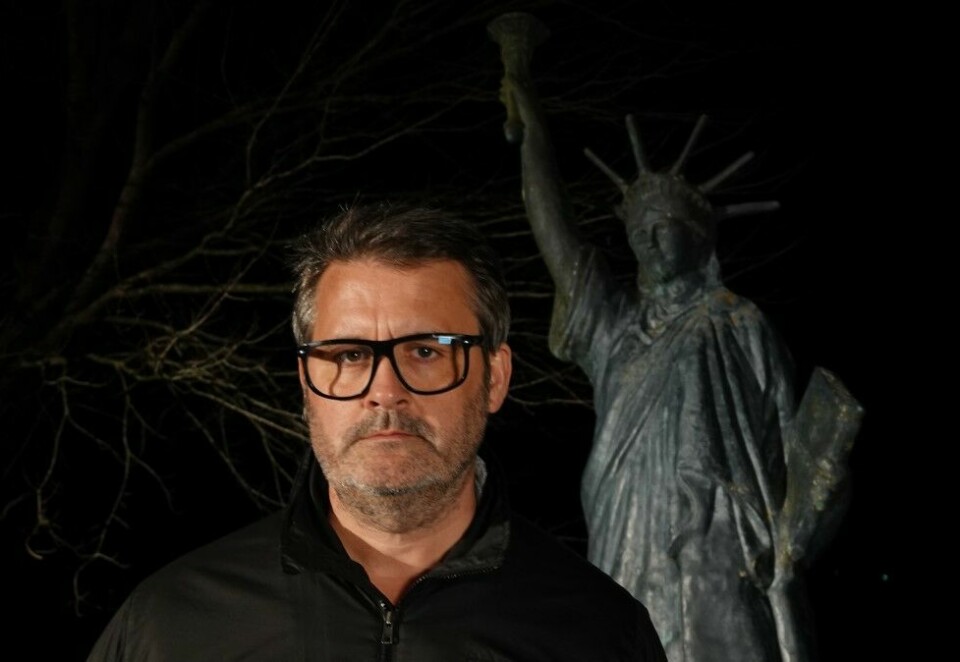 Tilbake i USA: Fire år etter at Thomas Seltzer dro til USA for å vise norske seere hvorfor Trump kom til å bli USAs neste president, er Seltzer nå tilbake med en ny dokumentarserie fra USA. Denne gangen leter han etter den amerikanske drømmen. Foto: Thomas Søbstad / NRK