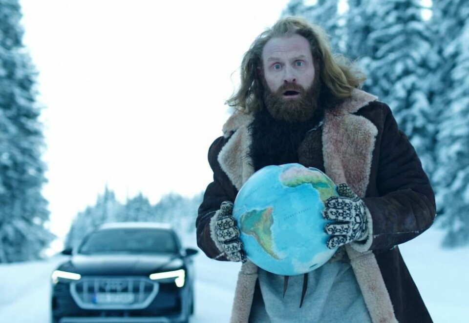 Tok opp jaken på Ferrell: Kristofer Hivju tok på seg jobben med å forsvare Norges ære etter Will Ferrells utblåsning i årets Super Bowl-reklame fra General Motors.