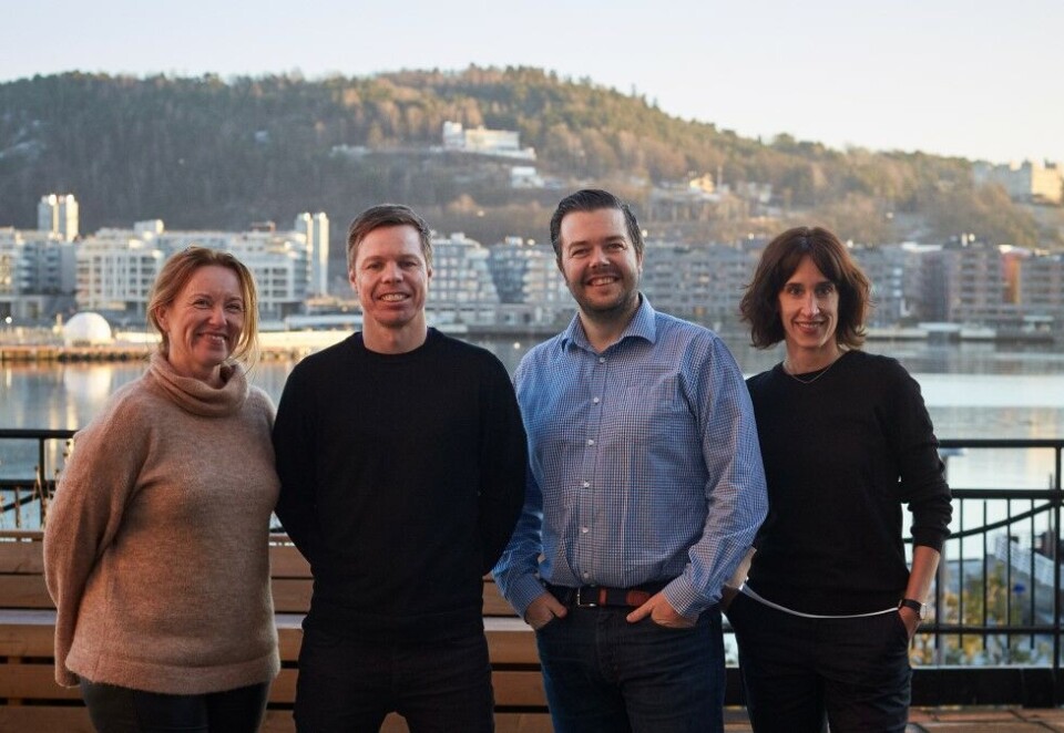 Forsterker: Konserndirektør for markedsføring og merkevare Stine Steffensen Børke i Hurtigruten (t.v.) har styrket laget med Joakim Vars Nilsen, Mads Eliassen og Ruth Sainz. - Vi gleder oss over å få så dyktige og drivende nye eksperter om bord, sier Steffensen Børke. Foto: Kristian Dale, Hurtigruten.