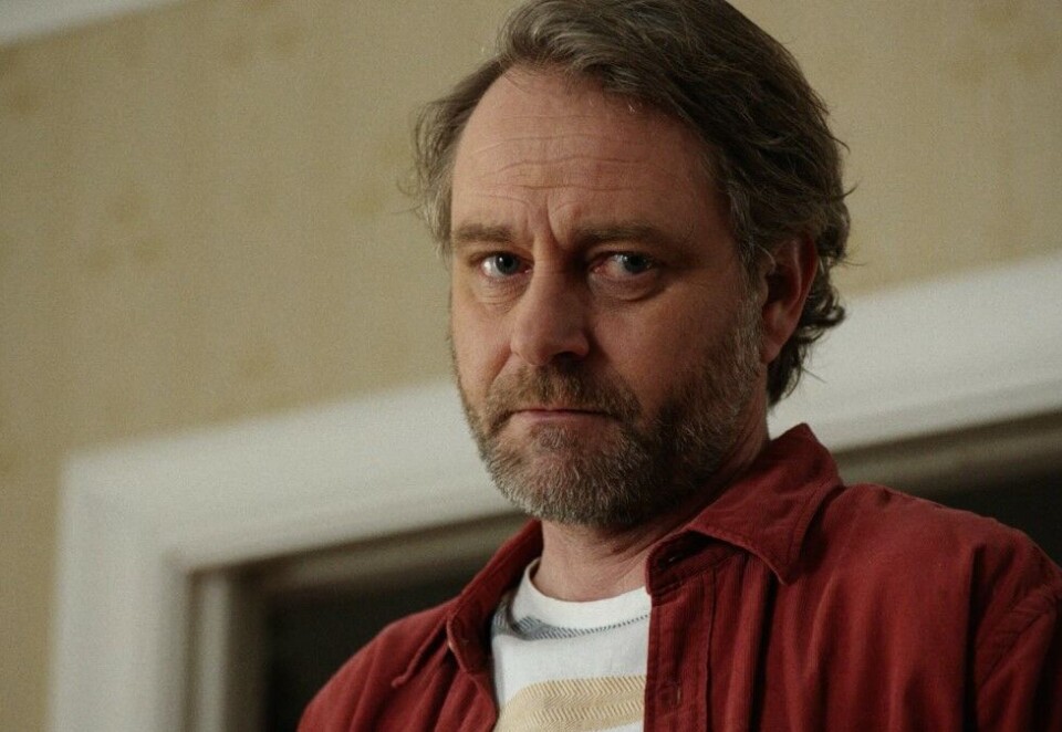 Fremtidstanker: I Storebrands nyeste reklamefilmer diskuteres fremtidsutsiktene. Foto: Skjermdump.