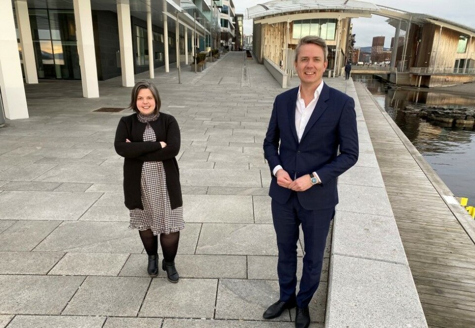Tar over stafettpinnen: – Vi har begge gått gradene fra juniorkonsulenter til å bli daglige ledere. Det gjør at vi både kjenner byråverden og vårt eget byrå, og vi vet hva kunder og nye talenter i bransjen forventer, sier Håkon Rønning, som sammen med Kaia Tetlie tar over som managing partnere i Corporate Communications.