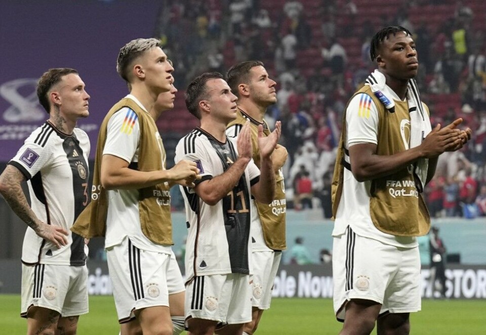 Slått ut: Tyskland røyk overraskende ut av VM i gruppespillet og ble slått ut. Også de norske TV-kanalene sliter i VM selv om de enda ikke er helt slått ut av seertallene som har falt kraftig sammenlignet med tidligere VM. Foto: NTB.