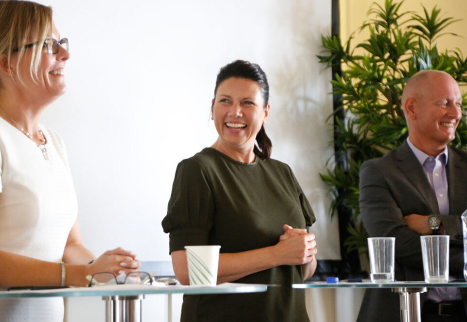 Travel kvinne: Kampanje har forsøkt å finne de to travleste debattdeltakerne under Arendalsuka. Heidi Nordby Lunde fra Høyre kommer definitivt høyt med 24 debattopptredener. Her er Høyre-politikeren under en finansdebatt i regi av Sparebanken Sør. Foto: Eivor Eriksen.