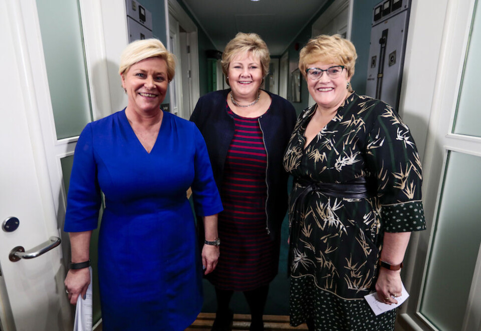Ny regjeringstrio: Siv Jensen og Erna Solberg har fått med seg Trine Skei Grande og Venstre i regjeringen. Nedenfor kan du se hvilke mediesaker de har funnet plass til i sin nye regjeringsplattform. Foto: Lise Åserud/NTB Scanpix.