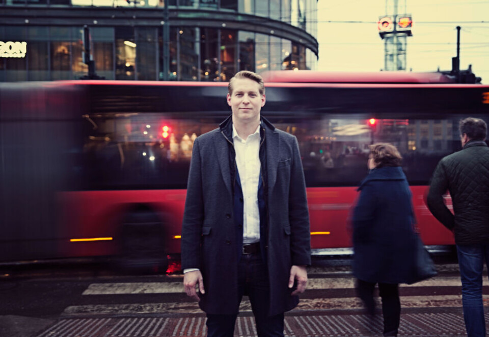 Ny sjef: Isak Åsbrink blir ny Country Manager for Clear Channel i Norge. De 60 ansatte i Norge må belage seg på store endringer.