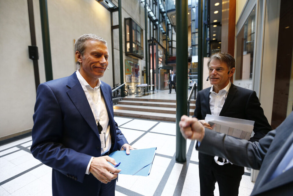 Venter harde tak: - Jeg tror det fortsatt blir krevende tider. Selv om VG gjør det bra i det digitale annonsemarkedet, så tar jo Facebook og Google 80 prosent av det norske markedet, sier Schibsted-sjef Rolv Erik Ryssdal (til venstre), her sammen emd finansdirektør Trond Berger. Foto: NTB Scanpix.