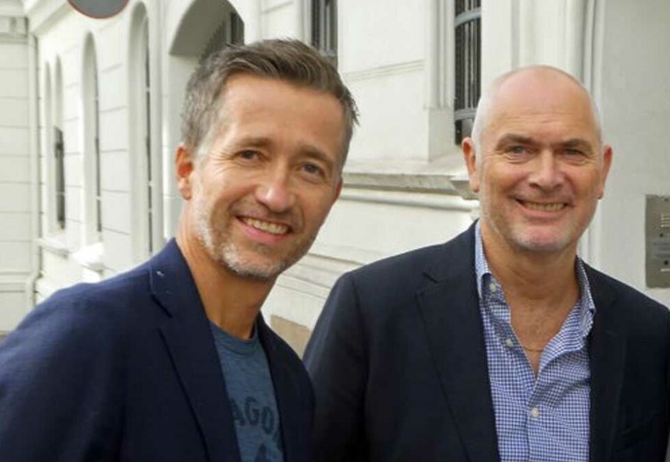 - Vent og se: Sjef i Annonsørforeningen, Jan Morten Drange (til høyre), foreslår at annonsørene venter og ser an situasjonen i TV-markedet før de eventuelt trekker til andre plattformer. Her sammen med Anfos Håvard Bakken.