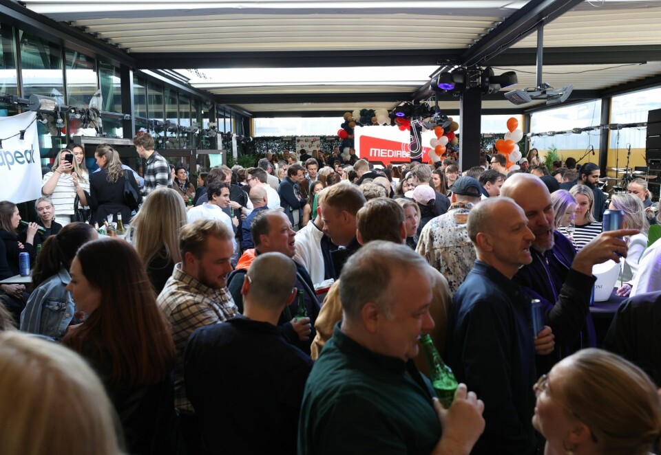 God stemning: Fulle lokaler og god stemnning på Mediabarens jubileumsfest. Foto: Eivor Eriksen.