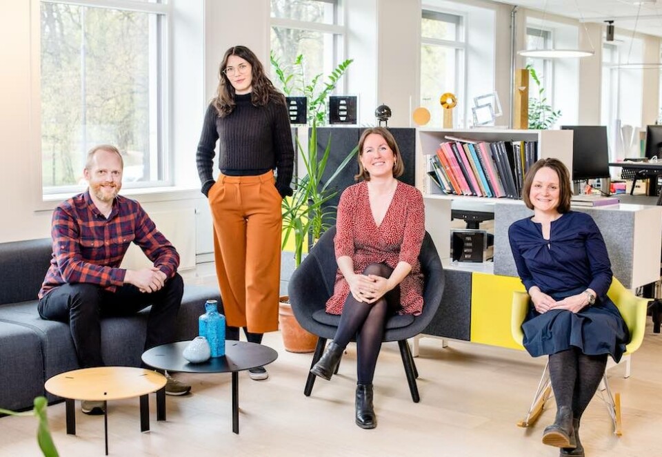 Styrker designavdelingen: Fra venstre: Hans Christian Øren, Aurora Brunvoll, Julie Sand Fuglum, og Marte Holmøy. Selvi Olgac var ikke til stede når bildet ble tatt. Foto: Aleksander Andersen