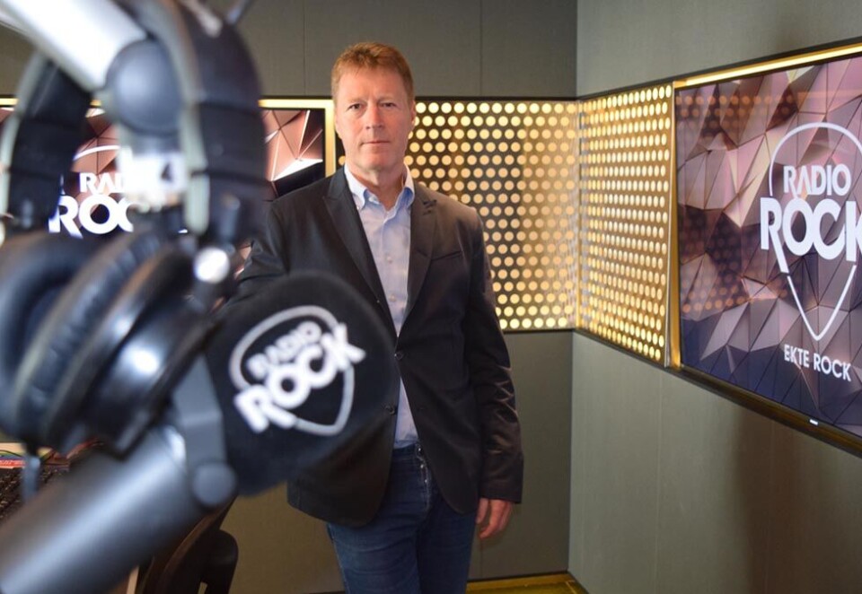 Tøft bak spakene: Jim Receveur har det tøft bak spakene og mikrofonene i radiokonsernet Bauer Media. Han har tatt jobben som sjef i et selskap som taper store penger. - 2018 var som planlagt et investeringsår, sier den nye Bauer Media-sjefen. Foto: Knut Kristian Hauger.