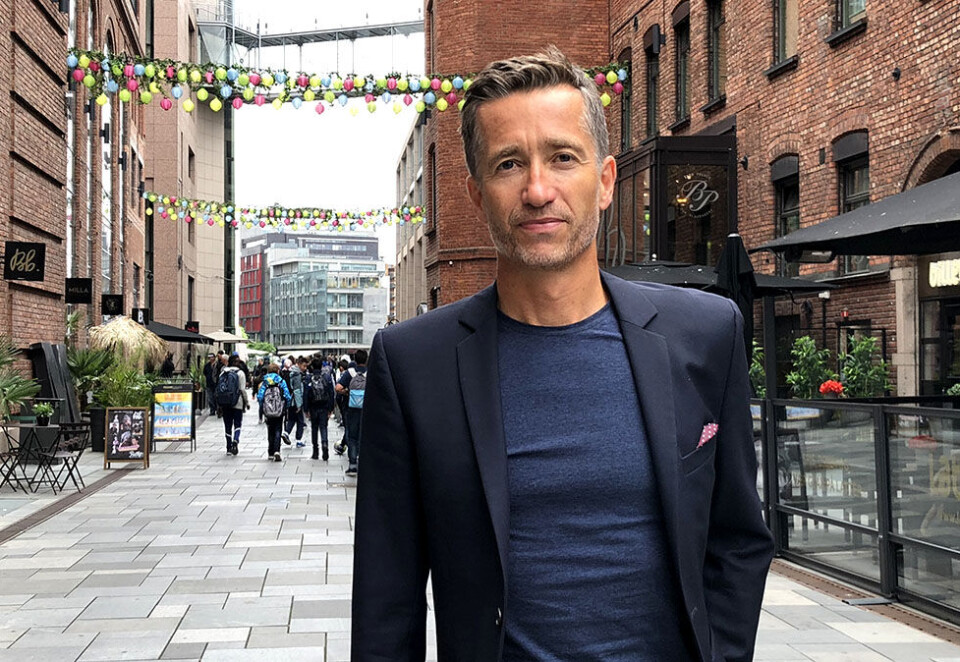 Buzz til besvær: Uttrykk som «influencer marketing» og «bærekraft» to begreper stadig flere i bransjen har gått lei av. - Hvis man bruker buzzord for mye og ordet i seg selv egentlig ikke gir noen retning og brukes alt for bredt i forhold til hva det er snakk om, som med bærekraft, så blir det hult og da blir man fort lei, sier Håvard Rønnevig Bakken i ANFO. Foto: Dag Robert Jerijervi.