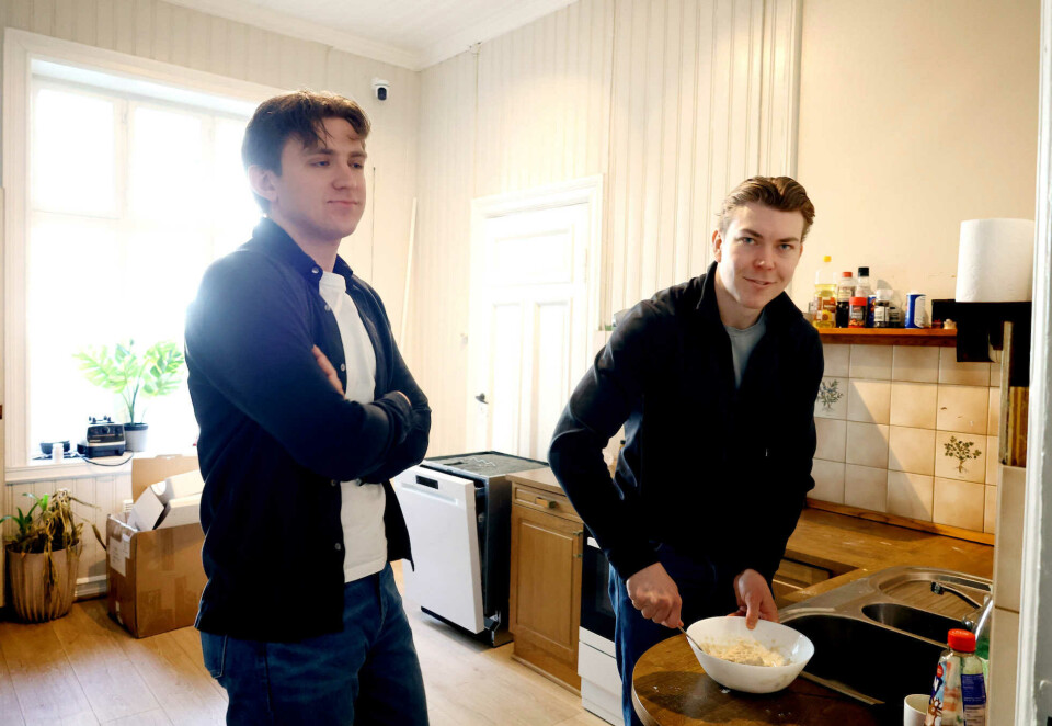 Bygger annonsemuskler: Makkerne Jørgen Fjeldberg og Oskar Westerlin satser blant annet på proteinpannekaker med sin nye merkevare Coore. Nå får de hjelp av Fullstakk til å vokse videre. Foto: Eivor Eriksen