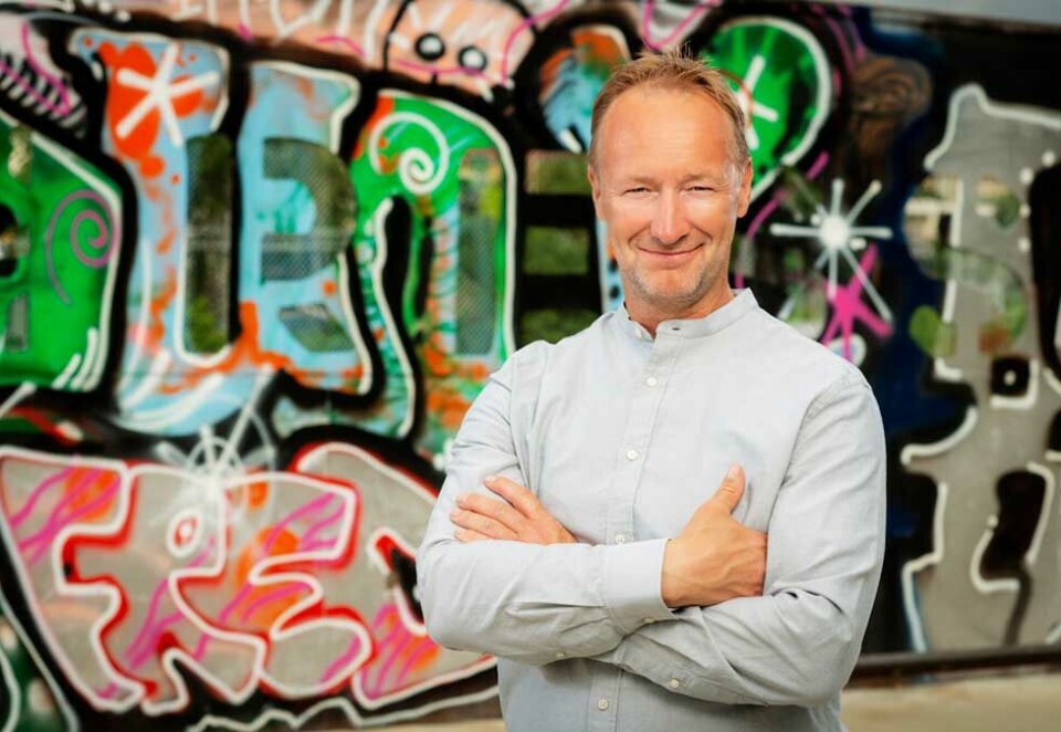 Programleder: NRKs gullrekka-program «Familiens ære» med programleder Kjetil André Aamodt slo over 59 andre prosjekter under prisutdelingen til The European Broadcasting Union (EBU). Foto: Per Heimly/NRK