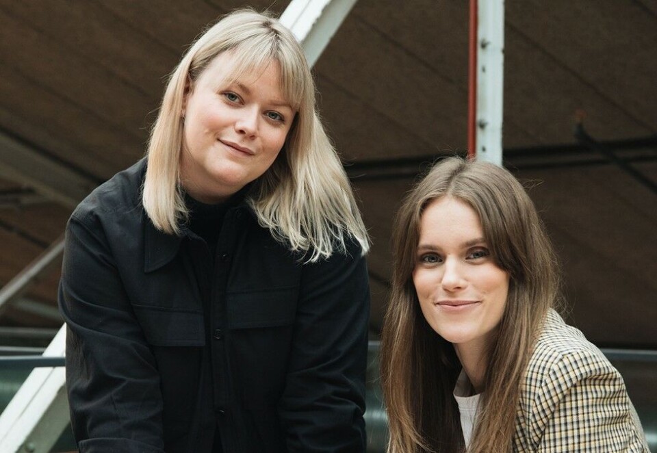 Spår om 2025: Ida Solem (til venstre) og Sara Strand i innholdsbyrået byrå Takk for sist forsøker i denne kommentaren å peke på noen trender som kommer til å prege det nye året. Foto: Fredrikke Wiheden