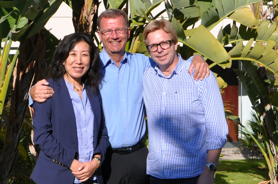 Øker trykket: Uten for Schibsteds hovedkontor i Barcelona tar Schibsted-direktør Robert Steen et godt grep rundt sitt nye superteam på reklamesiden. Rett over sommeren blir det Sandra Xiao og Pål Børresen som skal løfte Schibsteds internasjonale rubrikksatsinger ytterligere.