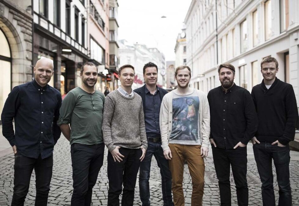 Vokser: Hos Apt har man ønsket velkommen seks nye ansatte nylig. Fra venstre: Alex Krill, Michel de Brisis, Bjørn Fjellstad, Kaare Øystein Trædal, Daniel Skogly, Thomas Sannes, Anders Havskjold. Foto: Apt