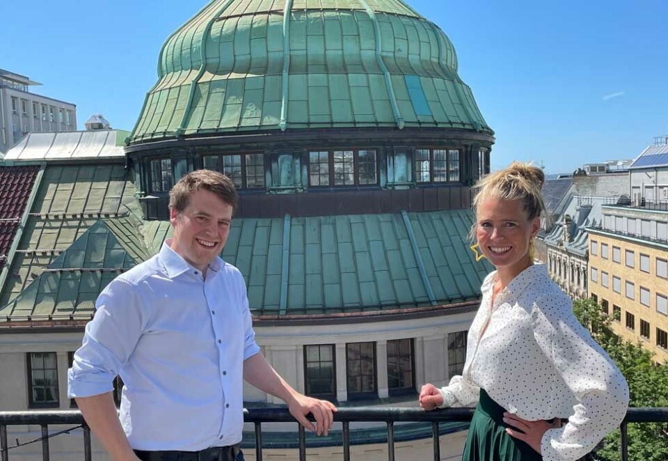 Søtt gjensyn: - Det er ti år siden sist Mondelez og Freia var kunde av huset og slik vi kjenner dem er det en gjeng utrolig dyktige markedsførere, sier Camilla Halleraker, byråleder i Publicis Starcom. Her sammen med digitaldirektør Patrick Ligner i Starcom.