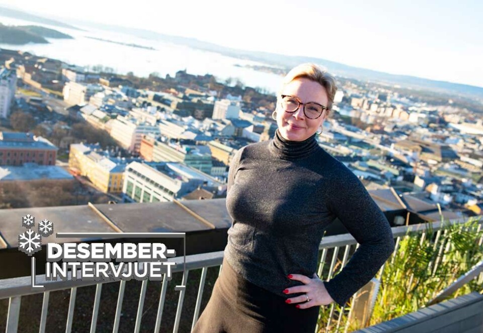 Digitale tjenester: Anette Urhamar jobber med å lage så gode, digitale tjenester som overhodet mulig. Men hva vil hun selv trekke frem fra det digitale koronaåret 2020. - Skal jeg trekke frem én ting som eksempel her vil jeg nevne fastlegenes enorme digitaliseringsløft i år ved hjelp av tjenester som Confrere, sier Urhamar i dagens Desemberintervjuet.