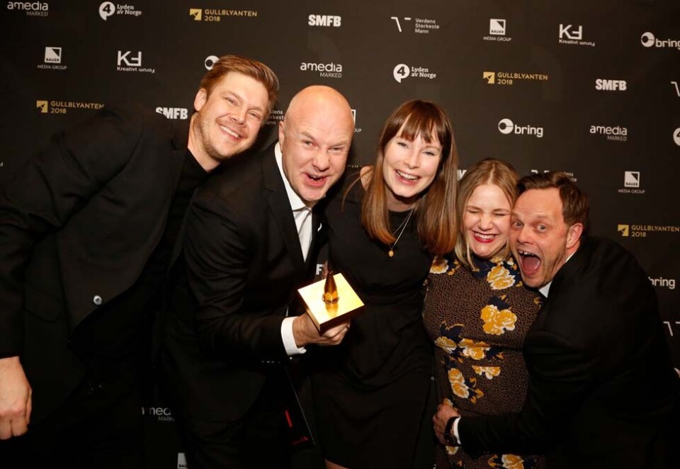 Kitchen-comeback: Etter et år uten å ha konkurrert smakte det ekstra godt for Kitchen å gå helt til topps i Gullblyanten-konkurransen. Kitchen vant Grand Prix for sin jobb for Naturhistorisk Museum. Fra venstre: Anders Arnoldsen Holm, Kjetill Nybø, Marianne Lund, Caroline Weseth, Hans Moe. Foto: Eivor Eriksen