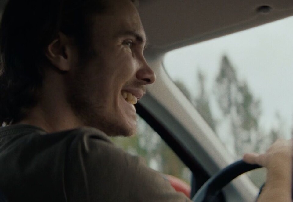 Ny retning: Infinitum går nye veier for å få nordmenn til å pante flasker. Den nye kommunikasjonen er ikke like lystbetont som tidligere.