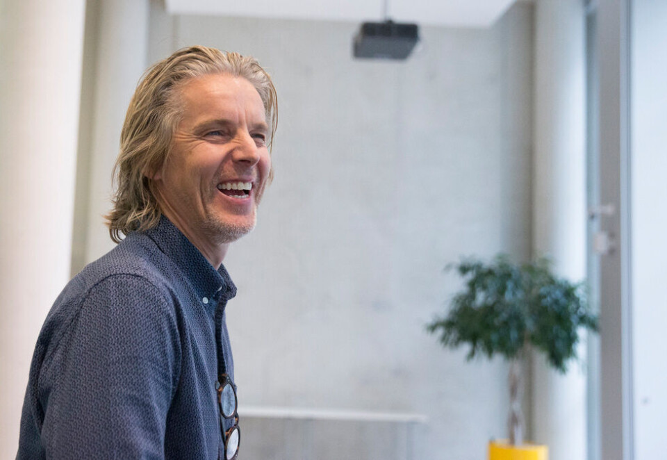 Lukta lunta: En av Viasats største sportsprofiler både som programleder, ekspertkommentator og reporter er Jan Åge Fjørtoft. Han sier han begynte å tanken tidligere år. - I det øyeblikket vi fikk Premier League, innstilte hodet seg på at vi kunne miste Champions League, sier han.