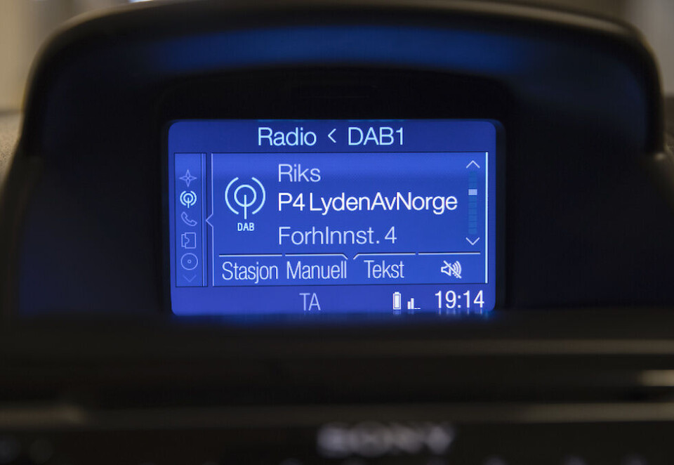 Kortreist ferie: Koronapandemien har gjort at flere nordmenn legger ferien til hjemlandet, og da er radio en fast følgesvenn for mange. Foto: NTB