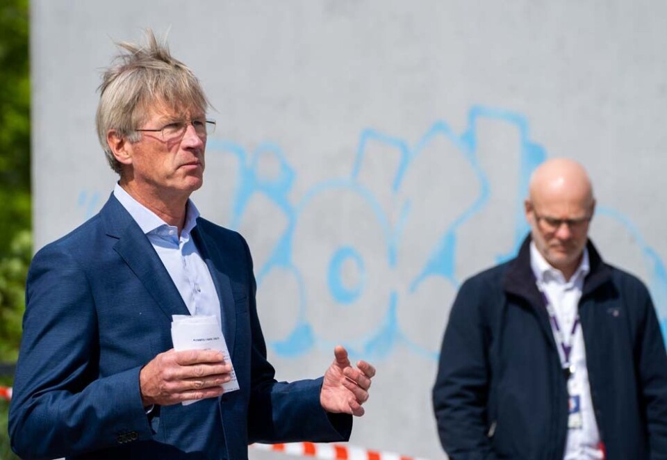 Jakter på ny sjef: Avtroppende kringkastingssjef Thor Gjermund Eriksen (til høyre) og NRKs styreleder Birger Magnus under fjorårets pressemøte om flyttingen av NRKs hovedkontor fra Marienlyst til Ensjø. Foto: Terje Pedersen/NTB