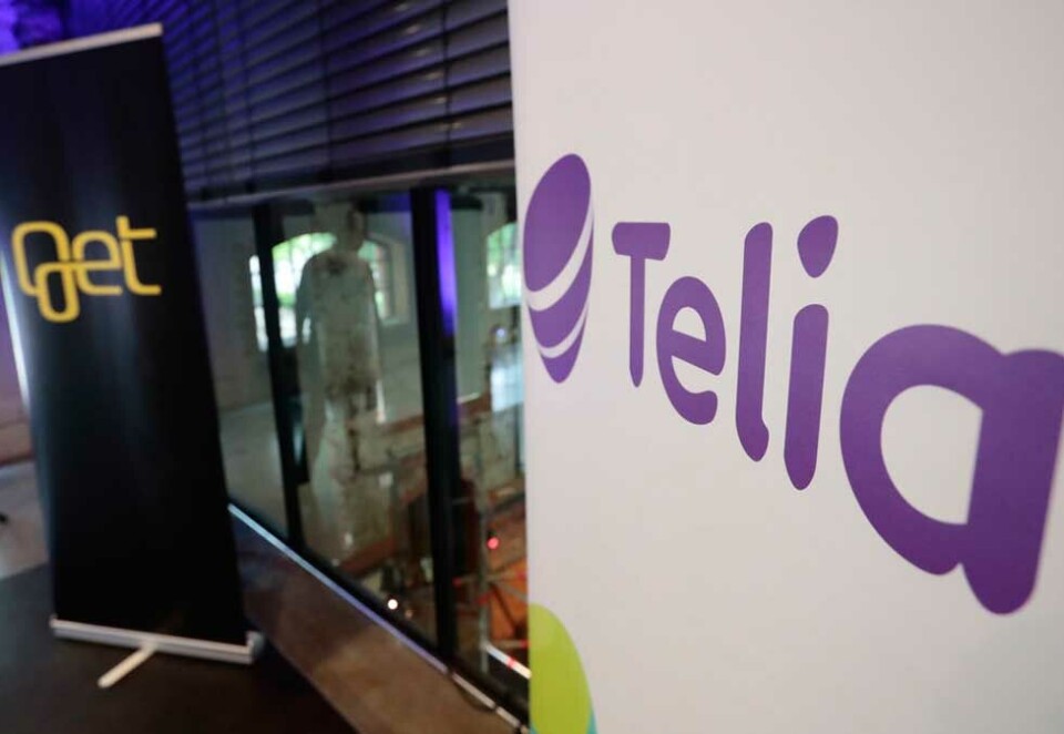 Får tilbake TV 2: Nærmere én million seere kan igjen få gleden av å se TV 2s kanaler igjen. Fredag kveld ble Telia og TV 2 enige om en midlertidig avtale. - Vi vil beklage situasjonen som har vært den siste måneden, sier Telia Norge-sjefen. Foto: Scanpix