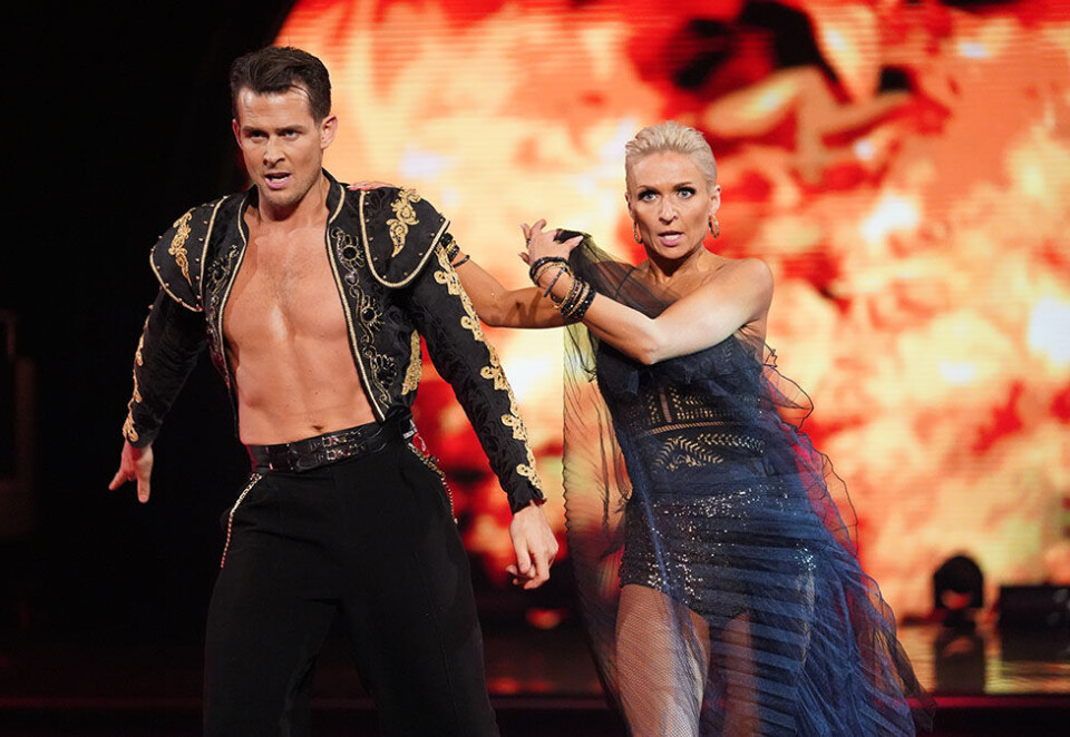 Eksplosiv finale: Aleksander Hetland og Nadya Khamitskaya blåste TV-seerne av banen i den 15. sesongen av «Skal vi danse». Årets sesong blir den siste som produseres av Monster Entertainment. Foto: Espen Solli/TV 2