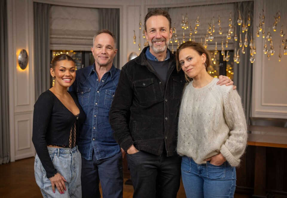 Perfekt kvartett: Fra venstre: Alexandra Joner, Jon Øigarden, Thomas Giertsen og Ine Jansen, lager en ny sesong av Helt Perfekt på TV 2. Foto: Espen Solli