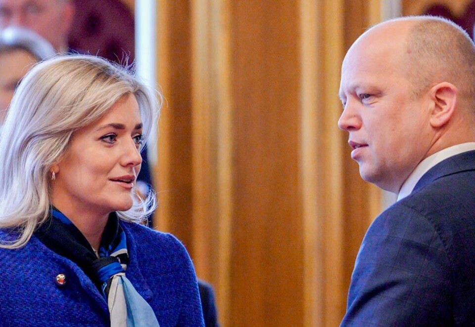 Ryggdekning: Kampanjes valgkampjury mener justisminister Emelie Enger Mehl har sikret seg ryggdekning for sitt TikTok-comeback fra finansminister og partileder i Senterpartiet, Trygve Slagsvold Vedum. - Hun hadde ikke gjort comeback på TikTok hvis hun ikke var sikker på at hun fikk lov. Hun kan ikke bli tatt ned en gang til, sier juryen. Foto: NTB.