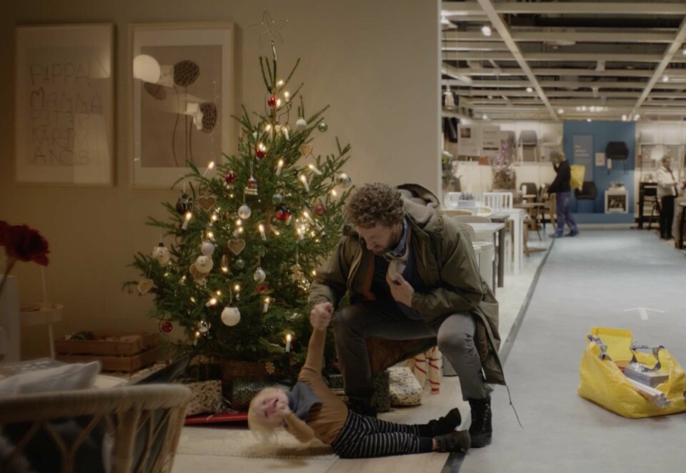 Juleidyllen brister i ny Ikea-kampanje
