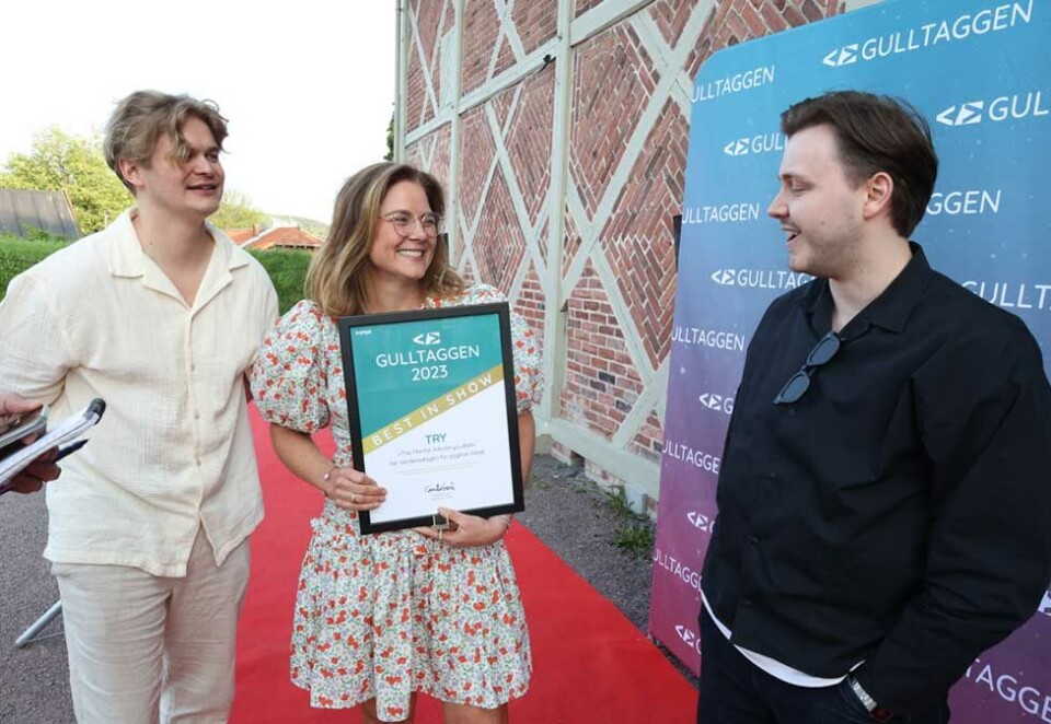 Vant: Try-kreatørene Hallvard Vaaland (til venstre) og Mathias Sandvik skal representere Norge i Cannes i rå. Her er de avbildet med tidligere Try-kollega Kristina Skogen på fjorårets Gulltaggen-utdeling. Foto: Eivor Eriksen