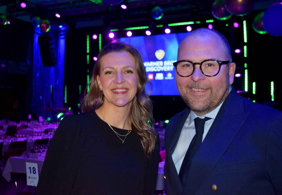 TV-topper: Stine Raste Amundsen og Magnus Vatn jobber begge i Warner Bros. Discovery og har ansvaret for strømmesatsingen og underholdningen i selskapets TV-tjenester. Onsdag kveld presenterte de vårens slagere på Sentralen i Oslo. Foto: Dag Robert Jerijervi.