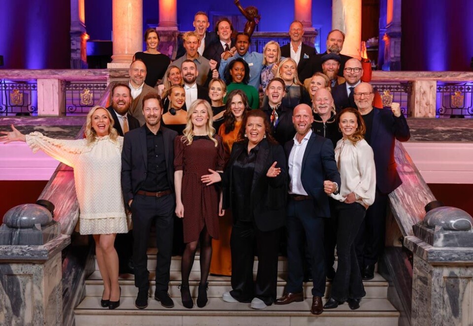 Våren på ett TV-brett: Ny strømmetjeneste, olympiske leker i Paris og en stor satsing på norsk TV-underholdning, er hovedingrediensene i Warner Bros. Discoverys plan for 2024. Foto: Espen Solli/WBD.
