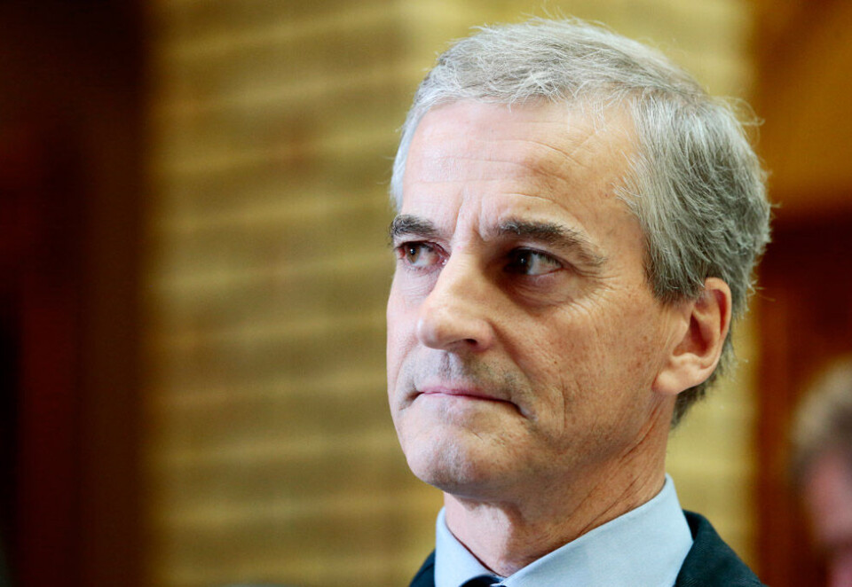 Kraftig nedtur: Ap-leder Jonas Gahr Støre medga at han var skuffet etter at valgresultatene ble klare. Statsminister Erna Solberg (H) sikret gjenvalg, men nå venter vanskelige samtaler på borgerlig side. Foto: Berit Roald / NTB scanpix