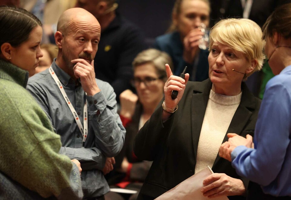 Tok for lett på redaktørjobben: I et intervju med Kampanje innrømmer Vibeke Fürst Haugen at hun i saken om «Ingen elsker bamsegutt» tok for lett på sin egen rolle som redaktør. Her sammen med etikkredaktør Per Arne Kalbakk og Skup-leder Nina Selbo Torset. Bak skimtes også Bamsegutt-kritiker Christina Pletten i Aftenposten. Foto: Eivor Eriksen.