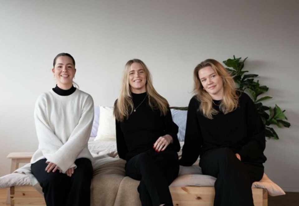 Lanserer ny merkevare: Fra venstre: Praktikant Kamilla Wigestrand, rådgiver Anine Eckhoff og kreatør Lisa Hanstvedt. Foto: Dina Luna Patey