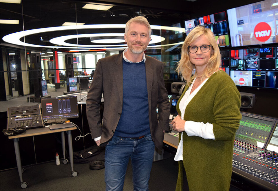 Tjener mer penger: TV-konsernet til Olav Sandnes tjener mer penger. Her TV 2-sjefen sammen med nyhetsredaktør Karianne Solbrække. Foto: Dag Robert Jerijervi