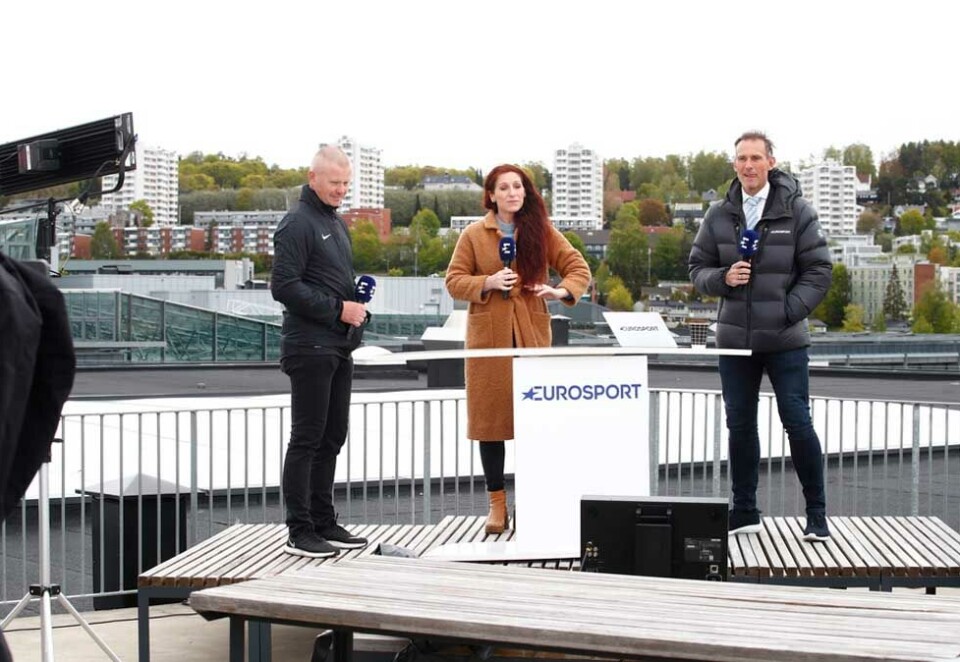 Selger mer bettingreklame: Flere av Discovery-kanalene forsetter å sende bettingreklame i stor stil. Tall Kampanje har fått tilgang til viser at de kan dra inn opp mot 15 millioner kroner ekstra i måneden på at konkurrenten Nent har stanset sitt salg. Her er noen av TV-husets sportsprofiler, Nils Fisketjønn, Lise Klaveness og Carsten Skjelbreid, før sesongstarten til norsk fotball i fjor. Foto: Terje Pedersen/NTB