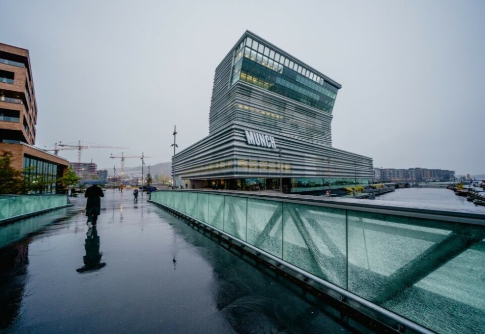 Går til innkøp av PR-tjenester: - Vi har mange som kanskje aldri har stått foran et kamera eller på scenen før. Derfor er profesjonell og systematisert medie- og formidlingstrening viktig, sier kommunikasjonsdirektøren.