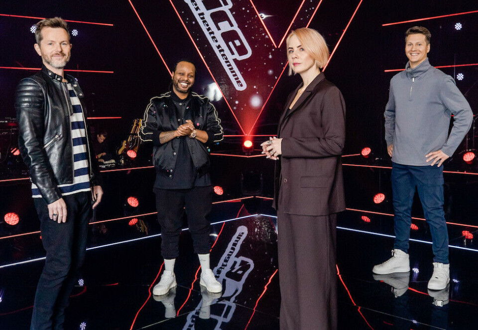 Øker seertallene: Med to nye mentorer på plass i Ina Wroldsen og Tom Matoma øker TV 2 seertallene på sesongpremieren av The Voice. Her de to sammen med Yosef Wolde-Mariam og Espen Lind. Foto: TV 2.