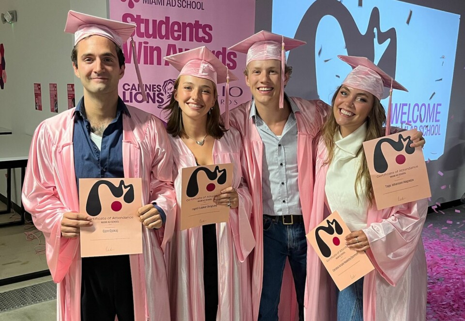 Med makkerne: Gjon Gjokaj (t.v) og Tage Hogness ble kåret til Årets student under Gullblyanten. For øyeblikket er de i Miami i USA på Miami Ad School sammen med dem de egentlig danner team med, Caroline Nøkleby Dammen og Ingrid Gulaker Skoglund.