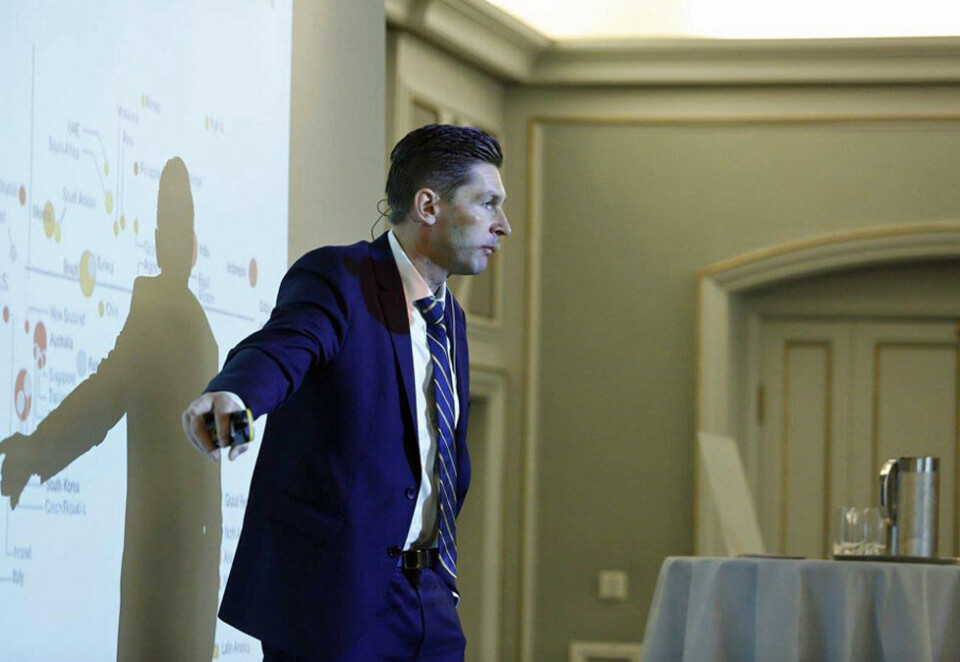 Legger frem nye prognoser: På dagens Media Business-konferansen presenterer Eivind Nilsen og Øystein Sandvik sine ferske femårsprognoser. De viser at utsiktene i reklamemarkedet har forverret seg og tv nå vil tape markedsandeler. Foto: Eivor Eriksen,