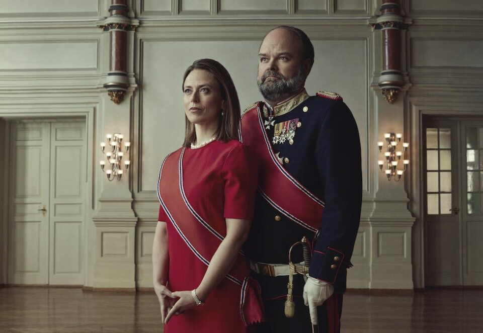 Ny sesong: I dramakomedien «Kjære landsmenn» møter vi dronning Isabella og kong Johan som blir spilt av Ine Jansen og Atle Antonsen. Nå bekrefter TV 2 til Kampanje at det kommer ny sesong til høsten. Foto: Bjørn Wad