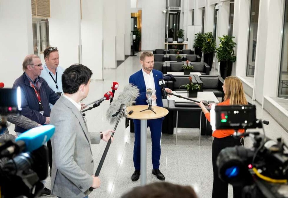 Korona i norske medier.Helse- og omsorgsminister Bent Høie har hatt mange møter med pressen i forbindelse med koronasituasjonen i Norge. Pandemien har også endret mediebruken fundamentalt, mener forskningsleder for medier i Kantar, Knut-Arne-Futsæter, som oppsummerer nordmenss mediebruk i koronaåret 2020 i dette innlegget.Foto: Fredrik Hagen / NTB