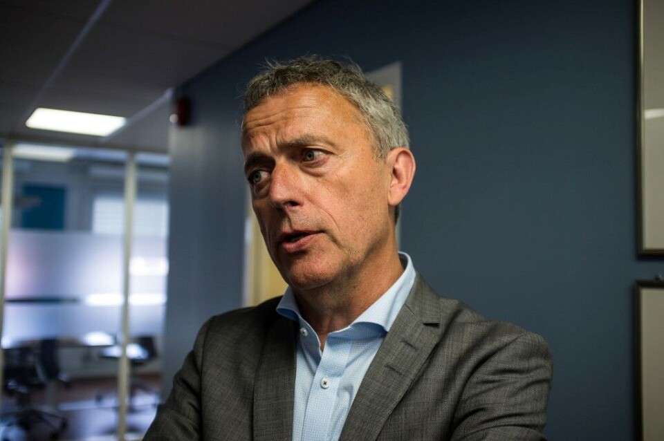 Misliker reklame: Amedia-sjef blir irritert av reklame i forkant av videoinnslag på nettavisene. Det var TV 2 som fikk høre det mest under en debatt torsdag ettermiddag. - Jeg er så irritert når jeg er inne på TV2.no og ser reklamen, sier Are Stokstad. Foto: Anders B. Bisgaard.