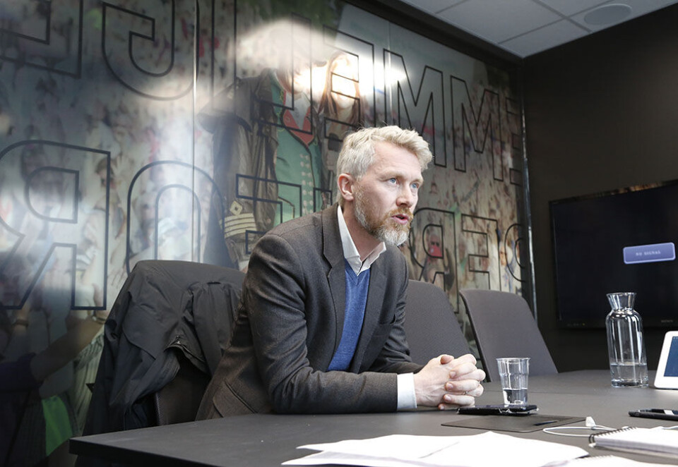 Forhandler med Telenor: TV 2-sjef Olav T. Sandnes forbereder i dag tv-huset på de pågående forhandlingene med Telenors tv-distributør Canal Digital. I en melding lagt ut på TV 2s intranett skriver Sandes at en en eventuell konflikt ikke kan utelukkes. Foto: Eivor Eriksen.