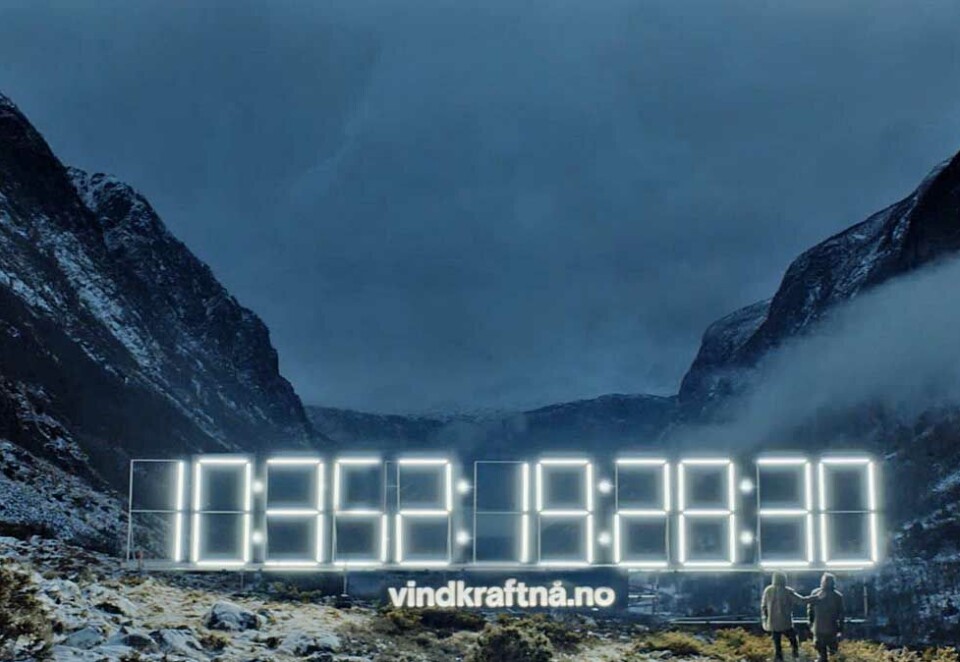 Teller ned: Norsk Vind AS har lansert en reklamekampanje med en klokke som teller ned til 2030, årstallet verden ifølge FN må ha halvert sine klimagassutslipp. Reklamen kan fremkalle angst hos barn, mener en rekke klagere.